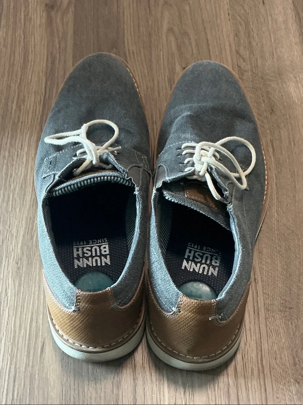 Nunn Bush casual canvas